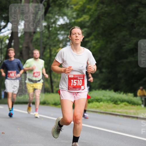 13.09.2026 - 21. swb-Marathon Bremen TobiasT http://msf.ph/oto/10281278 13.09.2026 11:44:43 Laufen 722, 1510, 21, 026 meine-sportfotos.de