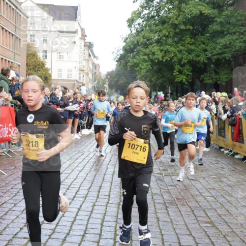13.09.2026 - Kiel Lauf Yannick Fuchs http://msf.ph/oto/10281295 13.09.2026 08:54:57 Ziel 495, 561, 744, 820, 2699, 2770, 2773, 4069, 4227, 4348, 4828, 6607, 9163, 10279, 10447, 11133, 11330, 11464, 11470, 11780, 159, 241, 1701, 2139, 2542, 2742, 2754, 2770, 3211, 3457, 3896, 3936, 4227, 4419, 5454, 5462, 5693, 6214, 6574, 6737, 6740, 6945, 7055, 7774, 7877, 8110, 8111, 8545, 8670, 8850, 9045, 9533, 9698, 9714, 10279, 10447, 10488, 10937, 11133, 11263, 11433, 11656, 12654, 114, 471, 889, 1450, 1489, 1768, 3218, 3219, 3863, 5860, 6206, 7222, 8546 meine-sportfotos.de
