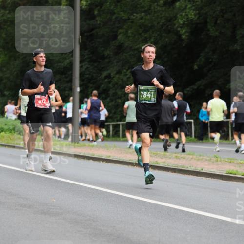 13.09.2026 - 21. swb-Marathon Bremen TobiasT http://msf.ph/oto/10281300 13.09.2026 11:50:55 Laufen 912, 7841 meine-sportfotos.de
