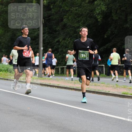 13.09.2026 - 21. swb-Marathon Bremen TobiasT http://msf.ph/oto/10281306 13.09.2026 11:50:55 Laufen 912, 7841 meine-sportfotos.de