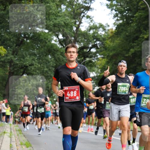 13.09.2026 - 21. swb-Marathon Bremen TobiasT http://msf.ph/oto/10281347 13.09.2026 11:53:19 Laufen 1244, 488, 21, 19, 7064, 981, 38 meine-sportfotos.de