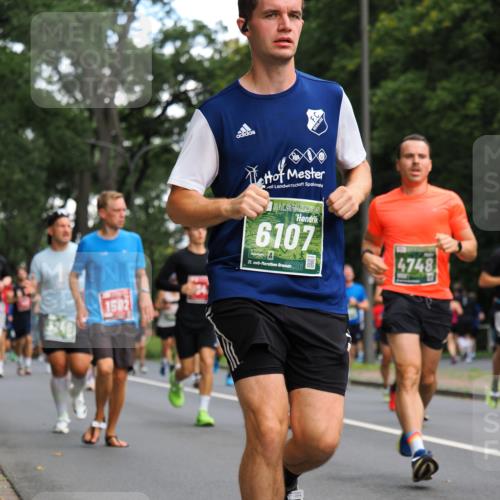 13.09.2026 - 21. swb-Marathon Bremen TobiasT http://msf.ph/oto/10281393 13.09.2026 11:55:04 Laufen 1582, 101, 6107, 21, 26, 4748 meine-sportfotos.de