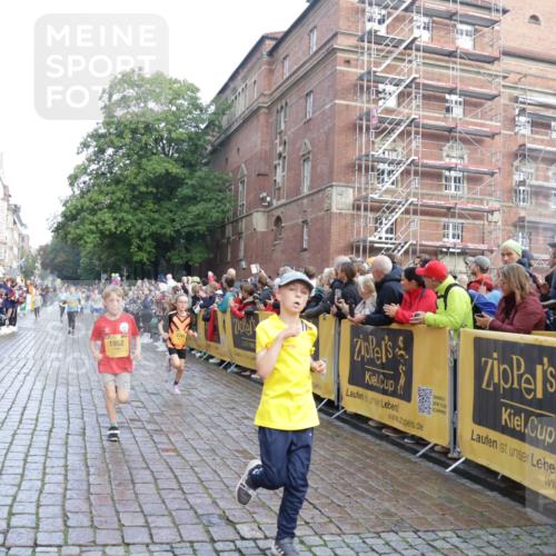 13.09.2026 - Kiel Lauf Yannick Fuchs http://msf.ph/oto/10281512 13.09.2026 08:55:14 Ziel 114, 471, 1109, 1297, 1489, 1768, 3218, 3219, 3863, 5212, 5225, 5860, 6206, 6570, 7222, 7917, 8546, 9216, 10222, 10604, 10716, 10817, 10822, 11071, 11235, 11400, 11573, 12291, 12349, 159, 495, 561, 744, 820, 889, 1450, 1701, 2139, 2699, 2754, 2770, 2773, 3457, 4069, 4227, 4348, 4828, 5454, 6574, 6607, 6737, 7877, 9045, 9163, 9533, 10279, 10447, 10488, 11071, 11133, 11263, 11330, 11433, 11464, 11470, 11780, 12654, 329, 589, 1106, 1952, 2023, 3356, 3693, 7072 meine-sportfotos.de