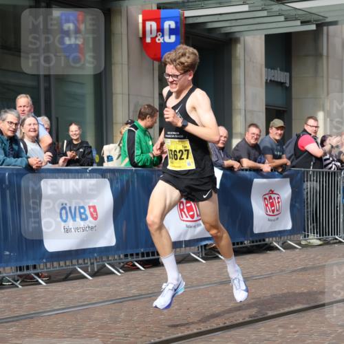 13.09.2026 - 21. swb-Marathon Bremen Strokosch-Dieckow http://msf.ph/oto/10281520 13.09.2026 10:27:06 Ziel 13502, 13627 meine-sportfotos.de