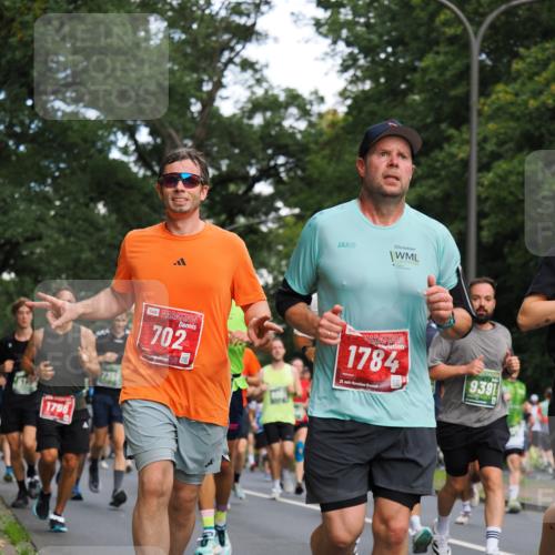 13.09.2026 - 21. swb-Marathon Bremen TobiasT http://msf.ph/oto/10281582 13.09.2026 11:56:04 Laufen 1756, 368, 702, 1784, 21, 20, 9391 meine-sportfotos.de