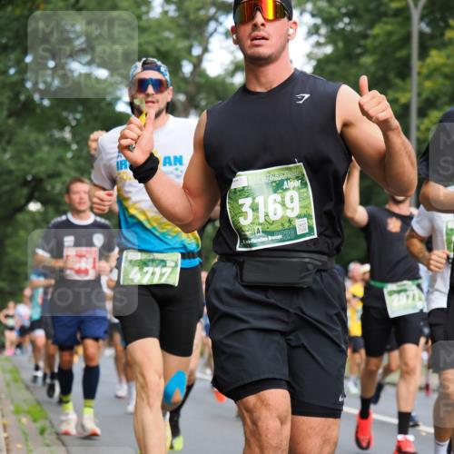 13.09.2026 - 21. swb-Marathon Bremen TobiasT http://msf.ph/oto/10281638 13.09.2026 11:56:21 Laufen 7, 4717, 3169, 026 meine-sportfotos.de