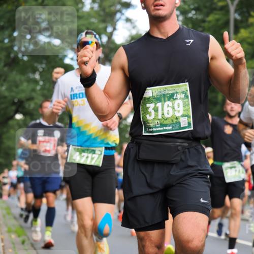 13.09.2026 - 21. swb-Marathon Bremen TobiasT http://msf.ph/oto/10281645 13.09.2026 11:56:21 Laufen 50, 3, 4717, 7, 3169, 21, 26 meine-sportfotos.de