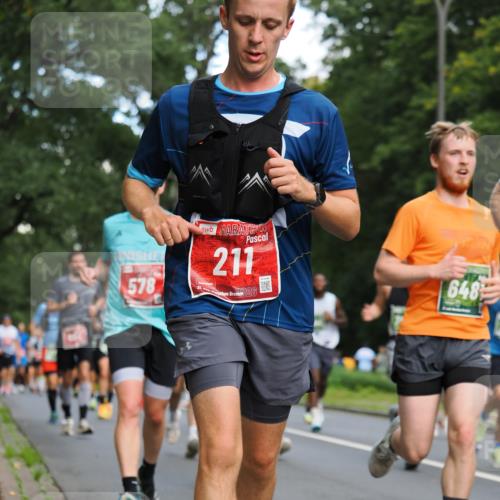 13.09.2026 - 21. swb-Marathon Bremen TobiasT http://msf.ph/oto/10281650 13.09.2026 11:56:25 Laufen 578, 211, 26, 648 meine-sportfotos.de