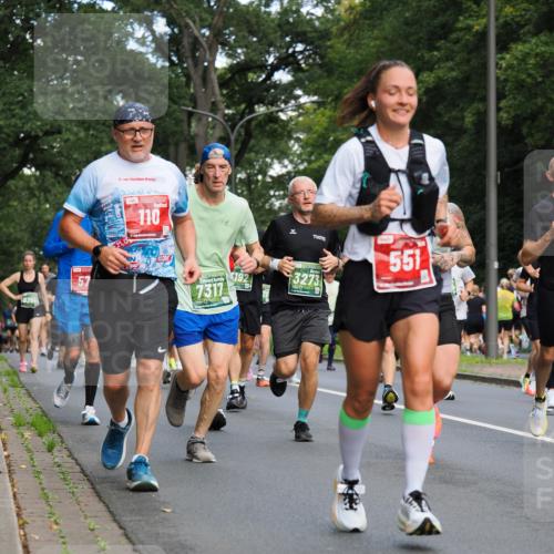 13.09.2026 - 21. swb-Marathon Bremen TobiasT http://msf.ph/oto/10281701 13.09.2026 11:56:38 Laufen 21, 110, 7317, 192, 3273, 551 meine-sportfotos.de