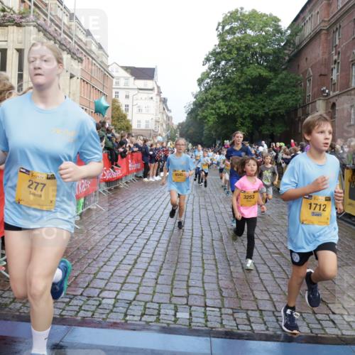13.09.2026 - Kiel Lauf Yannick Fuchs http://msf.ph/oto/10281703 13.09.2026 08:55:29 Ziel 329, 589, 1106, 1109, 1297, 1952, 2023, 2026, 2272, 2344, 2642, 2932, 3356, 3693, 4359, 4760, 4761, 4966, 5932, 6268, 7072, 7207, 7601, 7852, 7907, 8027, 9344, 11469, 12219, 12530, 114, 471, 495, 744, 889, 1109, 1297, 1450, 1489, 1768, 2699, 2773, 3218, 3219, 3863, 4069, 4348, 4828, 5212, 5225, 5860, 6206, 6570, 7222, 7917, 8546, 9163, 9216, 10222, 10604, 10716, 10817, 10822, 11071, 11235, 11400, 11573, 11780, 12349, 277, 1150, 1160, 1310, 2453, 561, 820 meine-sportfotos.de