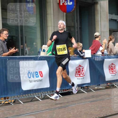 13.09.2026 - 21. swb-Marathon Bremen Strokosch-Dieckow http://msf.ph/oto/10281743 13.09.2026 10:28:35 Ziel 13593, 13614, 13624, 12272, 13515, 13547, 13567, 13635 meine-sportfotos.de