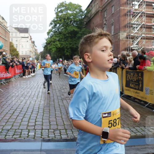 13.09.2026 - Kiel Lauf Yannick Fuchs http://msf.ph/oto/10281748 13.09.2026 08:55:32 Ziel 329, 589, 1106, 1952, 2023, 2026, 2272, 2344, 2642, 2932, 4122, 4359, 4760, 4761, 4966, 5932, 6268, 7207, 7601, 7852, 7907, 7929, 8027, 9344, 11469, 11657, 12219, 12530, 12712, 114, 471, 495, 744, 889, 1109, 1297, 1450, 1489, 1768, 2023, 2026, 2773, 2932, 3218, 3219, 3356, 3693, 3863, 4359, 4828, 5212, 5225, 5860, 6206, 6268, 6570, 7072, 7222, 7917, 8546, 9163, 9216, 10222, 10604, 10716, 10817, 10822, 11071, 11235, 11400, 11469, 11573, 12349, 277, 1150, 1160, 1310, 2453 meine-sportfotos.de
