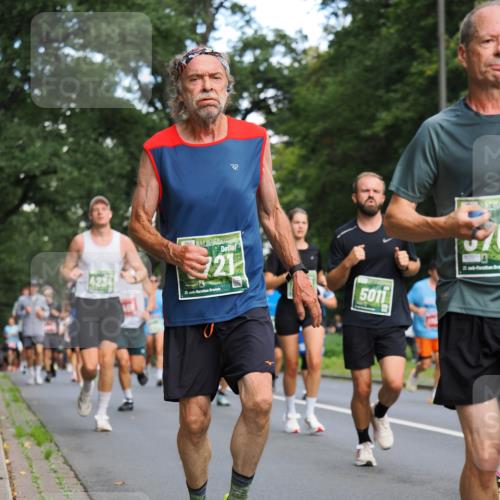 13.09.2026 - 21. swb-Marathon Bremen TobiasT http://msf.ph/oto/10281770 13.09.2026 11:57:04 Laufen 4234, 721, 21, 26, 5011, 21 meine-sportfotos.de