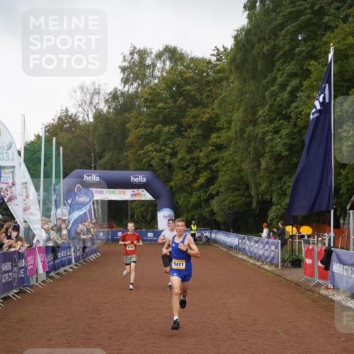 13.09.2026 - Airport Race Dennis Weichert http://msf.ph/oto/10281985 13.09.2026 10:18:42 Ziel 5409, 5411 meine-sportfotos.de