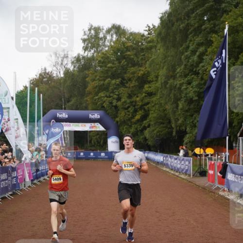 13.09.2026 - Airport Race Dennis Weichert http://msf.ph/oto/10282072 13.09.2026 10:18:46 Ziel 5409, 5411 meine-sportfotos.de