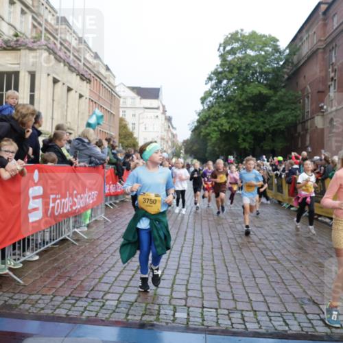 13.09.2026 - Kiel Lauf Yannick Fuchs http://msf.ph/oto/10282114 13.09.2026 08:56:04 Ziel 74, 76, 234, 547, 808, 1126, 1444, 1581, 2143, 2197, 2711, 3179, 3358, 3409, 3454, 5012, 5259, 5547, 5781, 6232, 6738, 7155, 7489, 7816, 8527, 8619, 9792, 9930, 9935, 11376, 11995, 12138, 12557, 277, 645, 1150, 1160, 1249, 1310, 1712, 1952, 2344, 2453, 2642, 2998, 3253, 3358, 4122, 4545, 4682, 4755, 5289, 5297, 5547, 5876, 5932, 6290, 7748, 7852, 7929, 9033, 9302, 10227, 10271, 10818, 11439, 11657, 12712, 669, 3750, 4023, 5545, 5823, 329, 7207, 7601, 7907, 12219 meine-sportfotos.de