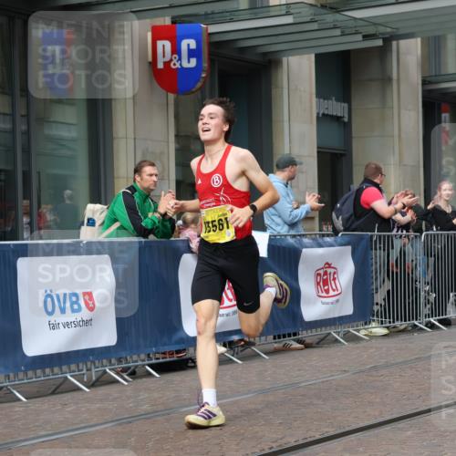 13.09.2026 - 21. swb-Marathon Bremen Strokosch-Dieckow http://msf.ph/oto/10282215 13.09.2026 10:30:14 Ziel 12458, 13576, 13603, 13522, 13561, 13569 meine-sportfotos.de