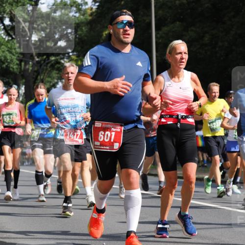 13.09.2026 - 21. swb-Marathon Bremen TobiasT http://msf.ph/oto/10282311 13.09.2026 12:00:58 Laufen 1417, 601, 2 meine-sportfotos.de