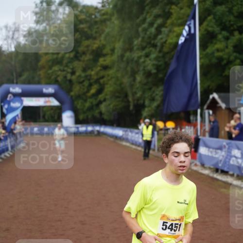 13.09.2026 - Airport Race Dennis Weichert http://msf.ph/oto/10282314 13.09.2026 10:19:31 Ziel 4175, 5120, 5205, 5257, 5451 meine-sportfotos.de