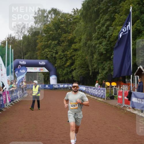13.09.2026 - Airport Race Dennis Weichert http://msf.ph/oto/10282328 13.09.2026 10:19:37 Ziel 5257, 5451 meine-sportfotos.de