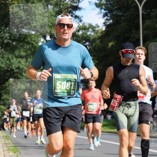 13.09.2026 - 21. swb-Marathon Bremen TobiasT http://msf.ph/oto/10282343 13.09.2026 12:01:03 Laufen 10, 5081, 8667, 2, 7, 825, 50 meine-sportfotos.de