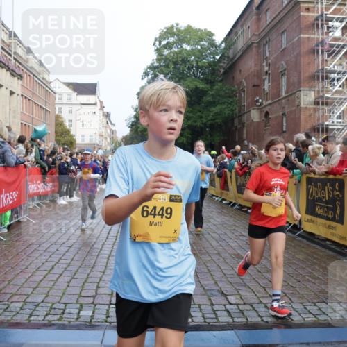 13.09.2026 - Kiel Lauf Yannick Fuchs http://msf.ph/oto/10282393 13.09.2026 08:56:20 Ziel 407, 470, 669, 759, 1009, 1346, 2173, 2497, 2640, 2685, 2719, 3350, 3750, 4023, 4165, 4537, 4602, 5459, 5545, 5687, 5759, 5823, 6003, 6212, 6275, 6371, 6591, 7390, 7702, 7726, 7769, 8056, 8259, 8544, 8784, 8917, 9374, 9957, 10610, 10803, 11310, 11409, 12242, 74, 76, 234, 277, 547, 645, 669, 808, 1126, 1160, 1249, 1310, 1444, 1581, 1712, 2143, 2197, 2711, 3179, 3253, 3350, 3358, 3409, 3454, 4545, 4682, 4755, 5012, 5259, 5289, 5297, 5547, 5759, 5781, 5876, 6212, 6232, 6290 meine-sportfotos.de