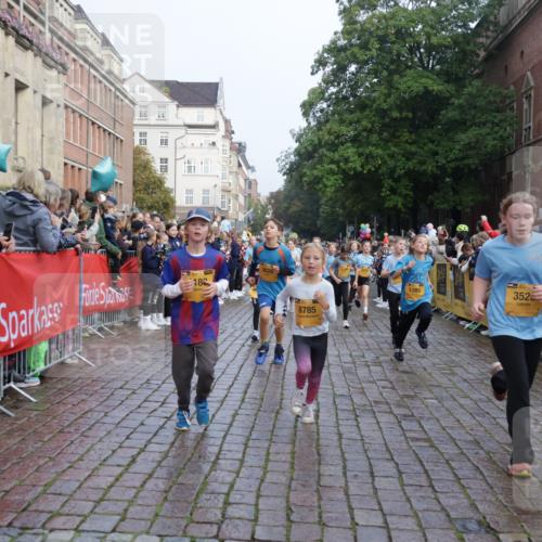 13.09.2026 - Kiel Lauf Yannick Fuchs http://msf.ph/oto/10282405 13.09.2026 08:56:21 Ziel 407, 470, 759, 1009, 1346, 2173, 2497, 2640, 2685, 2719, 3750, 4023, 4165, 4537, 4602, 5459, 5545, 5687, 5823, 6003, 6275, 6371, 6591, 7390, 7702, 7726, 7769, 8056, 8259, 8544, 8784, 8917, 9374, 9957, 10610, 10803, 11310, 11409, 12242, 74, 76, 234, 547, 645, 669, 808, 1126, 1160, 1249, 1310, 1444, 1581, 2143, 2197, 2711, 3179, 3253, 3350, 3358, 3409, 3454, 4545, 4682, 4755, 5012, 5259, 5289, 5297, 5547, 5759, 5781, 5876, 6212, 6232, 6290, 9374 meine-sportfotos.de