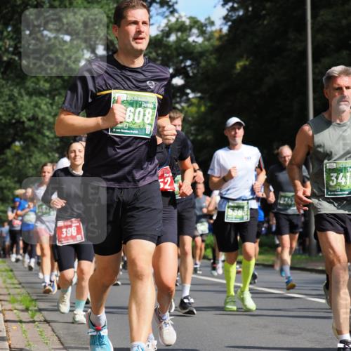13.09.2026 - 21. swb-Marathon Bremen TobiasT http://msf.ph/oto/10282407 13.09.2026 12:01:21 Laufen 398, 608, 21, 26, 18247, 3410 meine-sportfotos.de