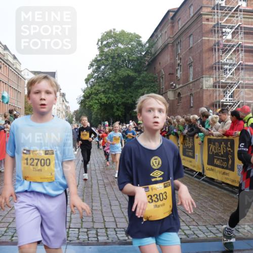 13.09.2026 - Kiel Lauf Yannick Fuchs http://msf.ph/oto/10282562 13.09.2026 08:56:29 Ziel 26, 407, 470, 582, 758, 759, 1009, 1137, 1950, 2173, 2719, 3078, 3750, 3930, 4023, 4127, 4128, 4537, 4602, 4617, 5315, 5459, 5545, 6371, 7702, 7865, 7866, 8719, 8784, 9021, 9626, 9957, 10610, 10612, 10939, 11795, 12032, 74, 76, 234, 547, 669, 808, 1126, 1346, 1444, 1581, 2143, 2197, 2497, 2640, 2685, 2711, 3179, 3350, 3358, 3409, 3454, 4165, 5012, 5259, 5547, 5687, 5759, 5781, 6003, 6212, 6232, 7390, 9374, 653, 5781 meine-sportfotos.de