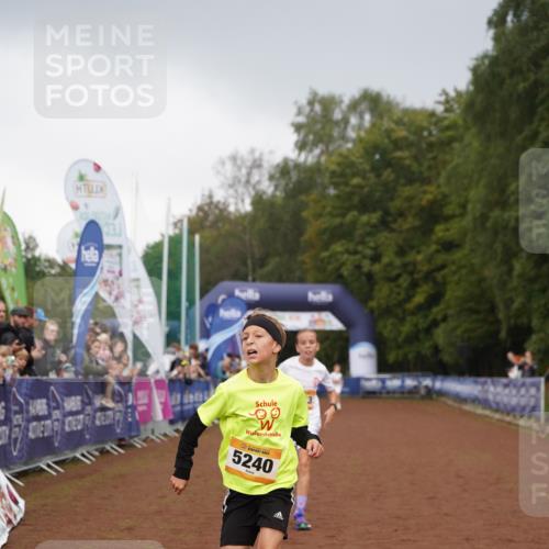 13.09.2026 - Airport Race Dennis Weichert http://msf.ph/oto/10282564 13.09.2026 10:21:01 Ziel 4113, 5240 meine-sportfotos.de