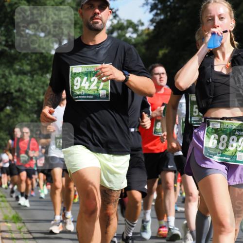 13.09.2026 - 21. swb-Marathon Bremen TobiasT http://msf.ph/oto/10282566 13.09.2026 12:02:15 Laufen 942, 21, 5, 6074, 6889, 21 meine-sportfotos.de