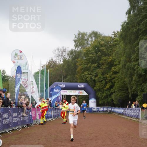 13.09.2026 - Airport Race Dennis Weichert http://msf.ph/oto/10282628 13.09.2026 10:21:08 Ziel 4068, 4113 meine-sportfotos.de