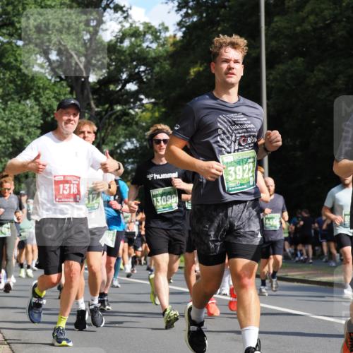 13.09.2026 - 21. swb-Marathon Bremen TobiasT http://msf.ph/oto/10282634 13.09.2026 12:02:26 Laufen 1316, 13090, 3922 meine-sportfotos.de