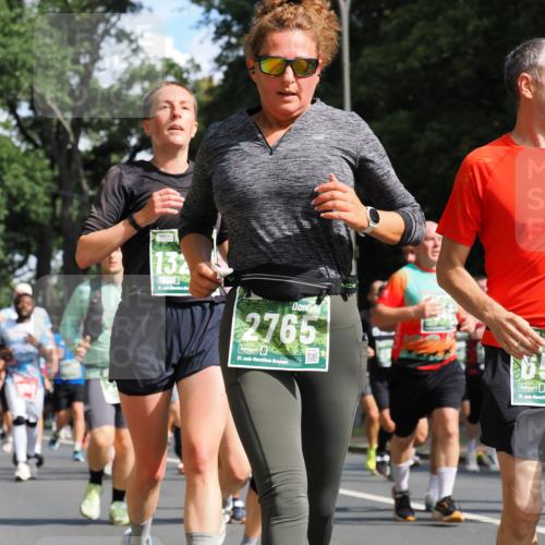 13.09.2026 - 21. swb-Marathon Bremen TobiasT http://msf.ph/oto/10282658 13.09.2026 12:02:31 Laufen 132, 21, 2765, 21, 26, 21 meine-sportfotos.de