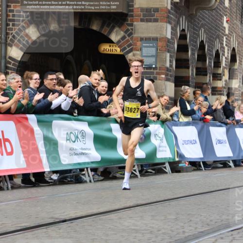 13.09.2026 - 21. swb-Marathon Bremen Strokosch-Dieckow http://msf.ph/oto/10282661 13.09.2026 10:27:15 Ziel 13502, 13627 meine-sportfotos.de