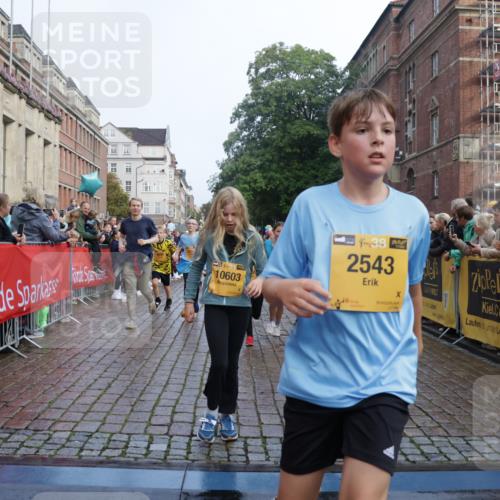 13.09.2026 - Kiel Lauf Yannick Fuchs http://msf.ph/oto/10282742 13.09.2026 08:56:37 Ziel 26, 139, 582, 758, 899, 1137, 1285, 1340, 1544, 1950, 3078, 3520, 3930, 4127, 4128, 4188, 4228, 4617, 5097, 5180, 5315, 6449, 7865, 7866, 8160, 8719, 8785, 9021, 9176, 9626, 10091, 10612, 10939, 11795, 12032, 12220, 74, 76, 234, 407, 470, 669, 758, 759, 808, 1009, 1126, 1346, 1444, 1581, 2143, 2173, 2197, 2497, 2640, 2685, 2719, 3179, 3350, 3454, 3750, 4023, 4165, 5012, 5259, 5687, 5759, 6003, 6212, 6232, 7390, 9374, 81, 482, 653, 1222, 2479, 2543, 3034, 74, 5781 meine-sportfotos.de