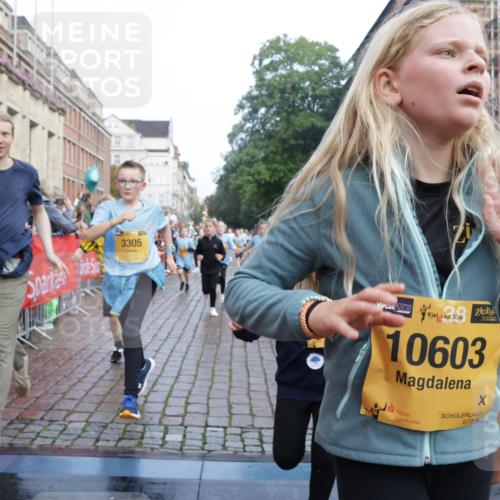 13.09.2026 - Kiel Lauf Yannick Fuchs http://msf.ph/oto/10282780 13.09.2026 08:56:38 Ziel 26, 139, 582, 899, 1137, 1285, 1340, 1544, 1950, 2478, 3078, 3520, 3930, 4127, 4128, 4188, 4228, 4617, 5097, 5180, 5315, 5597, 6449, 7865, 8160, 8719, 8785, 9021, 9176, 9562, 9626, 10091, 10612, 10939, 11795, 12032, 12220, 74, 76, 407, 470, 669, 758, 759, 808, 1009, 1126, 1346, 1444, 2143, 2173, 2197, 2497, 2640, 2685, 2719, 3078, 3179, 3350, 3750, 4023, 4165, 5012, 5687, 5759, 6003, 6212, 6232, 7390, 9374, 81, 482, 653, 1222, 2479, 2543, 3034, 74, 5781 meine-sportfotos.de