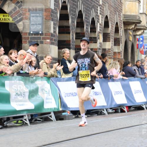 13.09.2026 - 21. swb-Marathon Bremen Strokosch-Dieckow http://msf.ph/oto/10282781 13.09.2026 10:28:30 Ziel 13501, 13515, 13567, 13593 meine-sportfotos.de