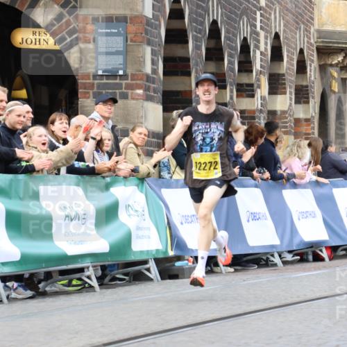 13.09.2026 - 21. swb-Marathon Bremen Strokosch-Dieckow http://msf.ph/oto/10282793 13.09.2026 10:28:30 Ziel 13501, 13515, 13567, 13593 meine-sportfotos.de