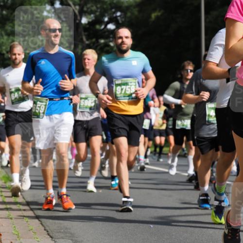13.09.2026 - 21. swb-Marathon Bremen TobiasT http://msf.ph/oto/10282802 13.09.2026 12:02:56 Laufen 644, 5965, 9759 meine-sportfotos.de