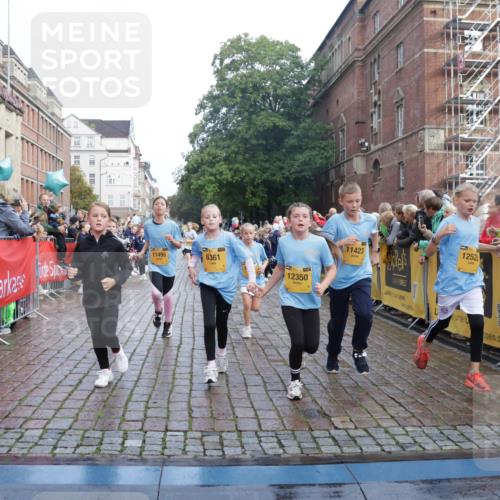 13.09.2026 - Kiel Lauf Yannick Fuchs http://msf.ph/oto/10282806 13.09.2026 08:56:40 Ziel 26, 139, 899, 1137, 1285, 1340, 1544, 1950, 2478, 3303, 3520, 3740, 3930, 4127, 4128, 4136, 4188, 4228, 4617, 5097, 5180, 5315, 5597, 6449, 8160, 8270, 8785, 9021, 9176, 9562, 9626, 10091, 10213, 10612, 10939, 11627, 11978, 12032, 12220, 12700, 407, 470, 582, 669, 758, 759, 1009, 1126, 1346, 1444, 1950, 2143, 2173, 2197, 2497, 2640, 2685, 2719, 3078, 3179, 3350, 3750, 4023, 4165, 5012, 5687, 5759, 6003, 6212, 6232, 7390, 9374, 81, 482, 653, 1222, 2479, 2543, 3034, 74, 6232 meine-sportfotos.de