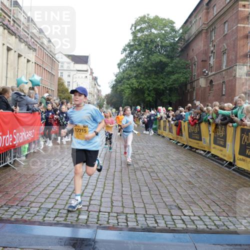 13.09.2026 - Kiel Lauf Yannick Fuchs http://msf.ph/oto/10282858 13.09.2026 08:56:48 Ziel 139, 482, 653, 899, 1222, 1285, 1340, 1544, 2478, 2479, 2543, 3303, 3520, 3740, 4136, 4188, 4228, 4558, 4680, 4901, 4925, 5097, 5180, 5223, 5333, 5597, 6903, 7927, 8094, 8270, 8424, 8785, 9156, 9176, 9292, 9307, 9562, 9826, 10042, 10213, 10603, 11627, 11978, 11986, 12154, 12220, 12333, 12700, 26, 407, 470, 582, 758, 759, 1009, 1137, 1346, 1950, 2173, 2497, 2640, 2685, 2719, 3078, 3520, 3750, 3930, 4023, 4127, 4128, 4165, 4188, 5687, 6003, 81, 3034, 3179, 6232, 7489 meine-sportfotos.de