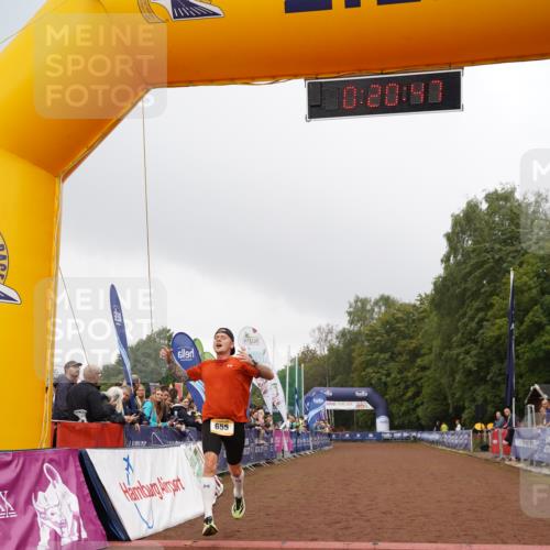 13.09.2026 - Airport Race Dennis Weichert http://msf.ph/oto/10282888 13.09.2026 10:21:21 Ziel 655, 4188 meine-sportfotos.de