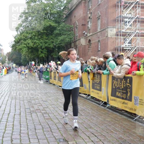 13.09.2026 - Kiel Lauf Yannick Fuchs http://msf.ph/oto/10282908 13.09.2026 08:56:55 Ziel 81, 482, 653, 1222, 2479, 2543, 3034, 3161, 3305, 4558, 4680, 4901, 4908, 4925, 5223, 5333, 6361, 6807, 6903, 7559, 7927, 8094, 8424, 9156, 9292, 9307, 9564, 9826, 9940, 10042, 10603, 11423, 11495, 11986, 12062, 12154, 12333, 12350, 12522, 26, 139, 407, 470, 582, 758, 759, 899, 1009, 1137, 1285, 1340, 1544, 1950, 2173, 2478, 2719, 3078, 3303, 3520, 3740, 3750, 3930, 4023, 4127, 4128, 4136, 4188, 4228, 5597, 8270, 9562, 10213, 11627, 470 meine-sportfotos.de