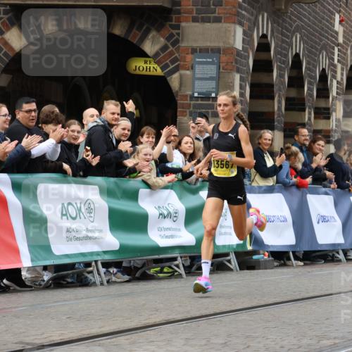 13.09.2026 - 21. swb-Marathon Bremen Strokosch-Dieckow http://msf.ph/oto/10282953 13.09.2026 10:28:47 Ziel 12272, 13515, 13547, 13635, 13614 meine-sportfotos.de