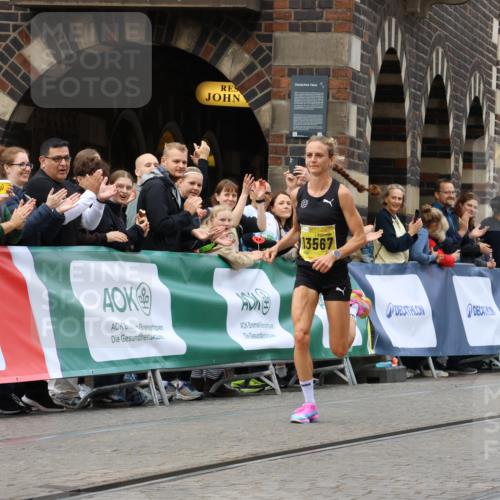13.09.2026 - 21. swb-Marathon Bremen Strokosch-Dieckow http://msf.ph/oto/10282959 13.09.2026 10:28:47 Ziel 12272, 13515, 13547, 13635, 13614 meine-sportfotos.de