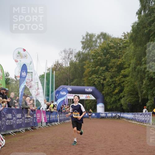 13.09.2026 - Airport Race Dennis Weichert http://msf.ph/oto/10283020 13.09.2026 10:21:47 Ziel 5245, 5300 meine-sportfotos.de