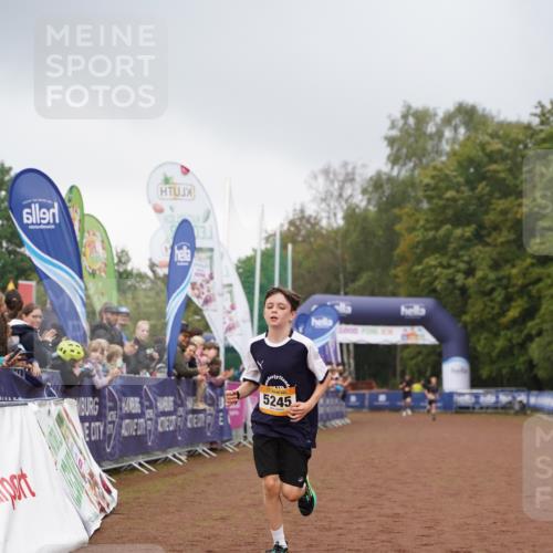 13.09.2026 - Airport Race Dennis Weichert http://msf.ph/oto/10283048 13.09.2026 10:21:48 Ziel 5245, 5300 meine-sportfotos.de
