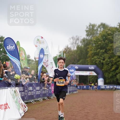 13.09.2026 - Airport Race Dennis Weichert http://msf.ph/oto/10283054 13.09.2026 10:21:48 Ziel 5245, 5300 meine-sportfotos.de