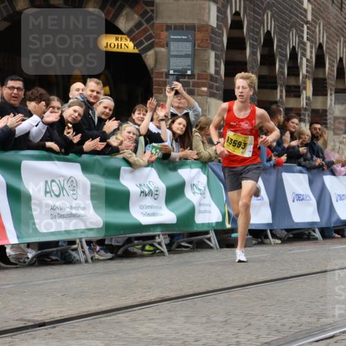 13.09.2026 - 21. swb-Marathon Bremen Strokosch-Dieckow http://msf.ph/oto/10283064 13.09.2026 10:28:52 Ziel 13515, 13547, 13567, 13635, 13604, 13614 meine-sportfotos.de
